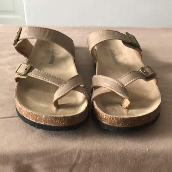 liya gaze flip flops